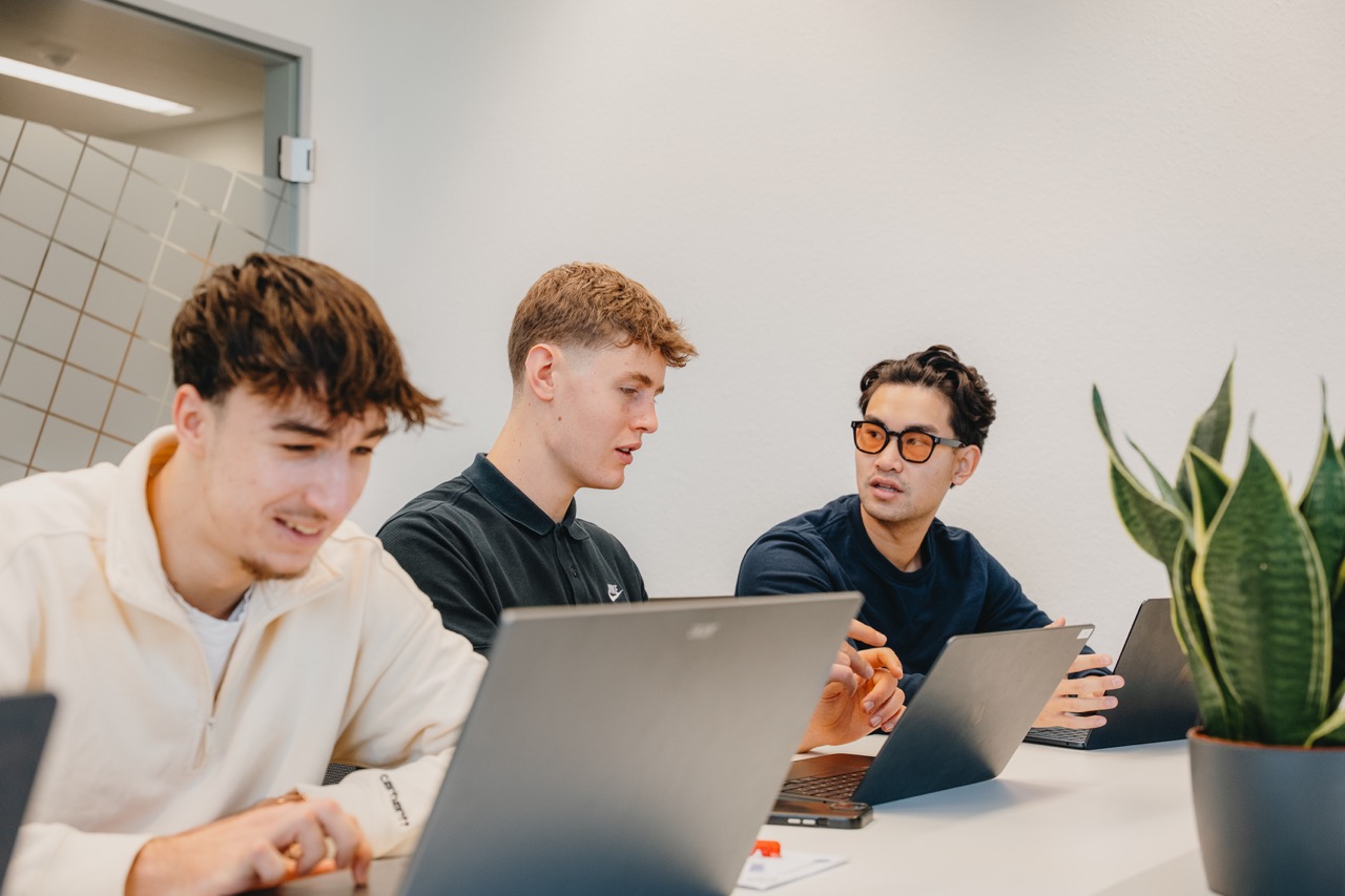 Groß (rebranding-30)