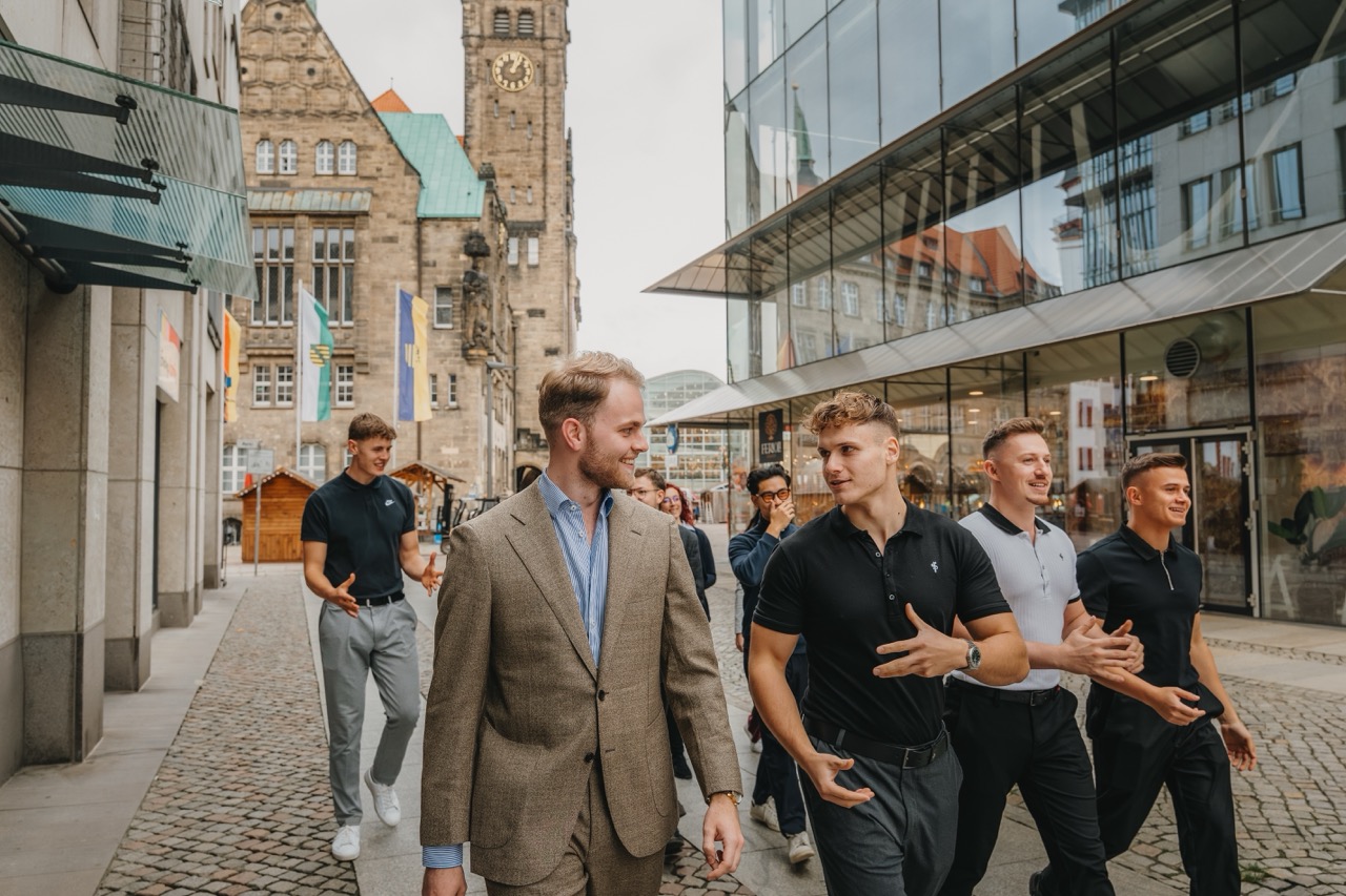 Groß (rebranding-33)